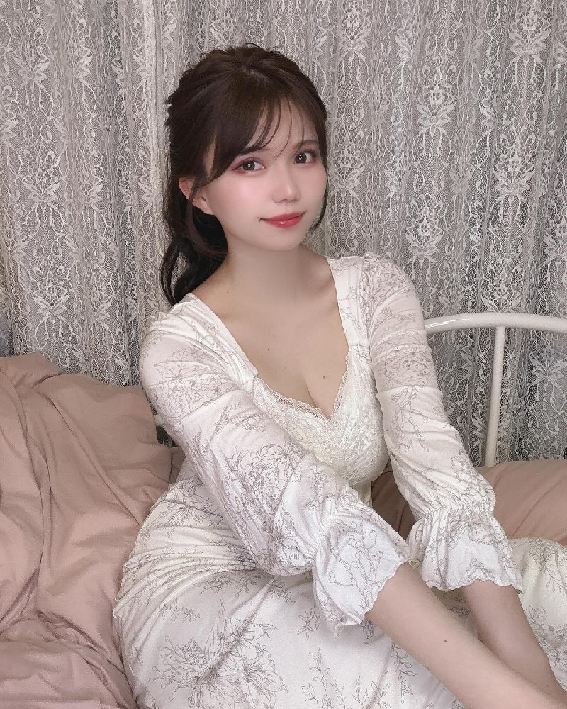 A2072 照片671张 视频27个 日本 高颜值性感少妇 生活日常 旅游 自拍多 有多个自拍视频 适合虚拟视频