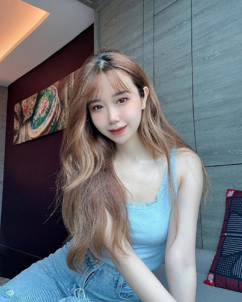 A2080 照片306张 视频15个 马来西亚 年轻少妇 生活日常 旅游