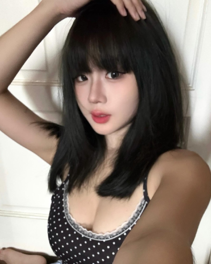 A2139 照片411张 视频1个 马来西亚 年轻小姐姐 生活日常 旅游