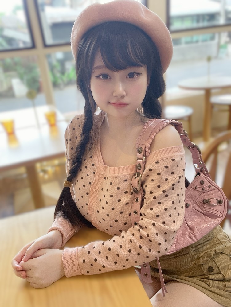 G047-2 照片1622张 视频112个 极品丰满微胖巨RU少女 清纯 萝莉 可爱 白.虎 微胖 绿帽 cosplay